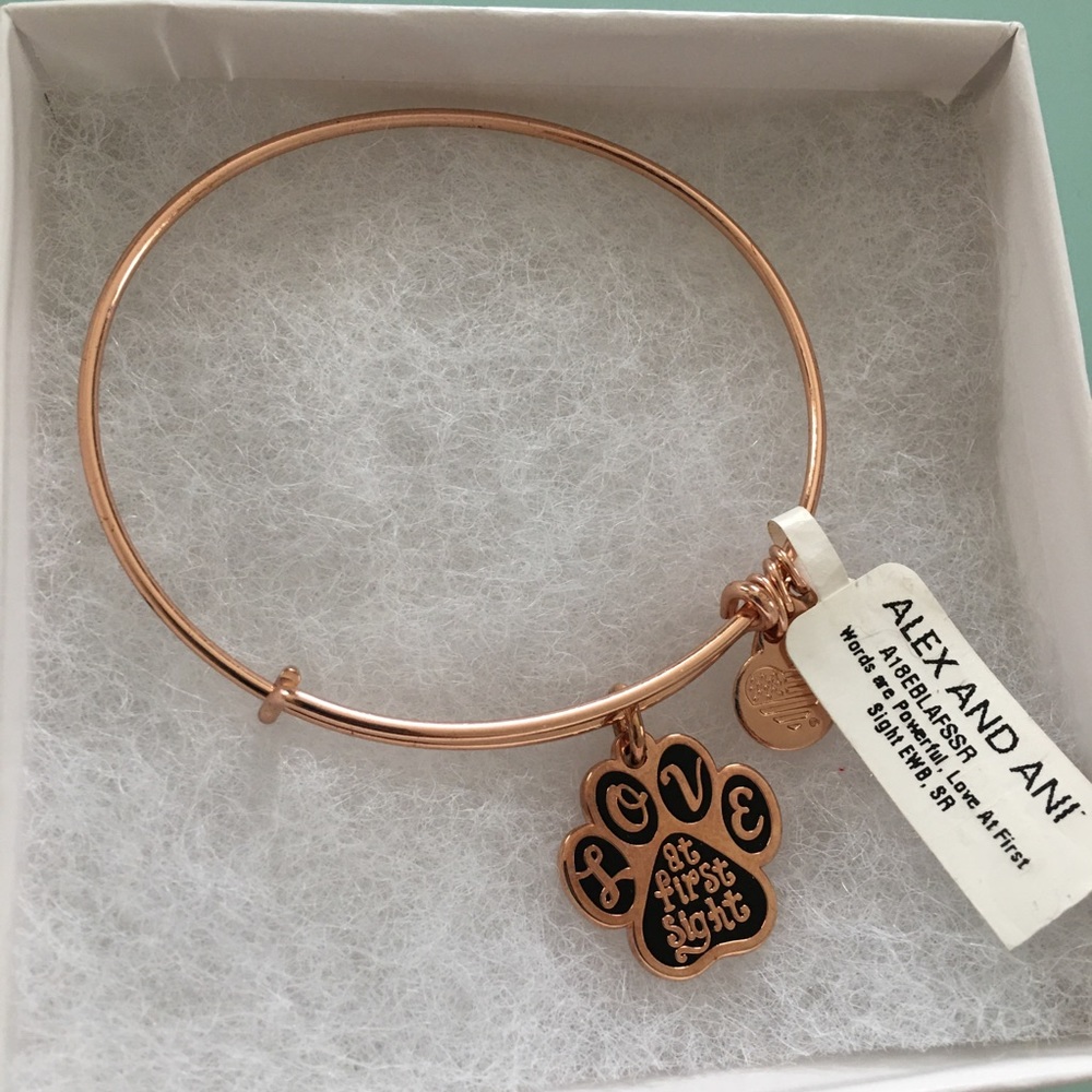 Alex and Ani NWT Paw Print bracelet